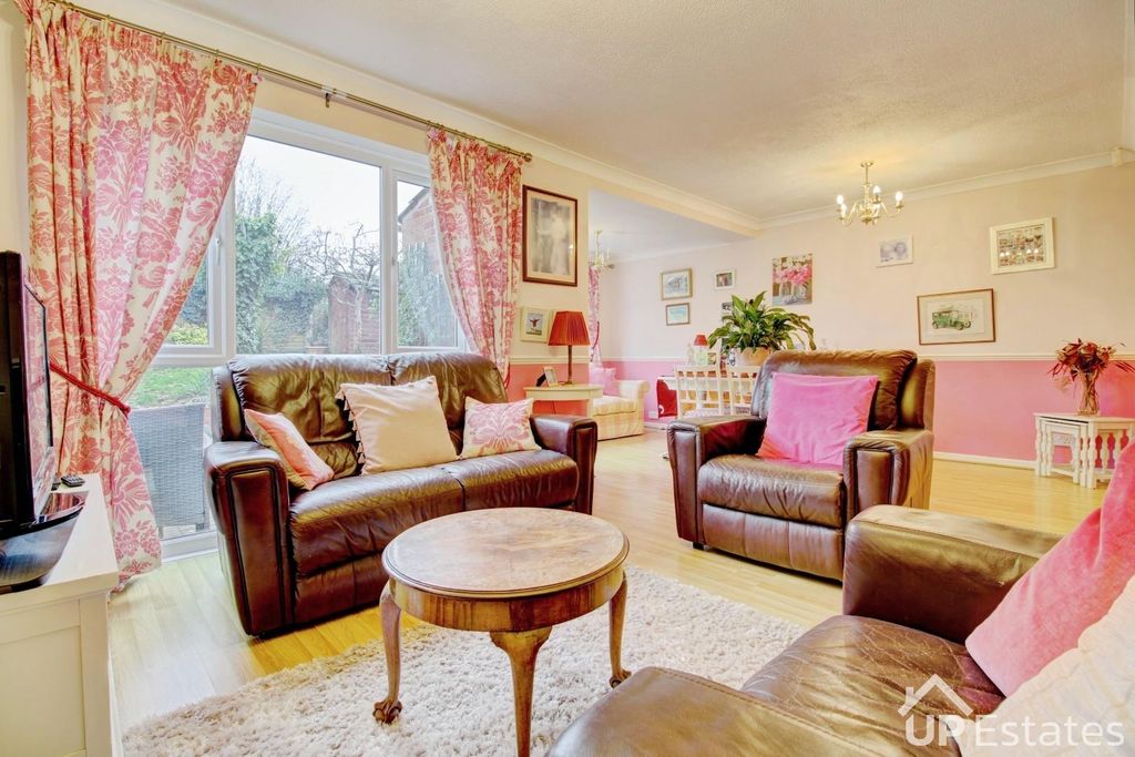 Property photo 3 of 24