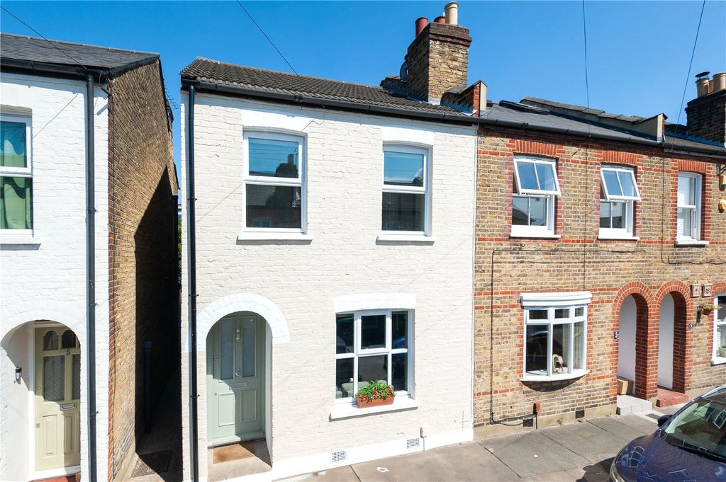 Property photo 1 of 28 Picture No. 02
