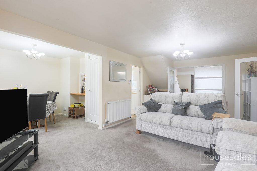 Property photo 3 of 19