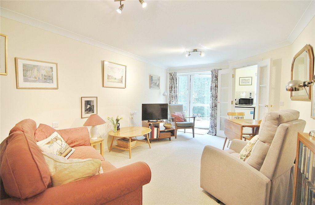 Property photo 2 of 14 Picture No. 38