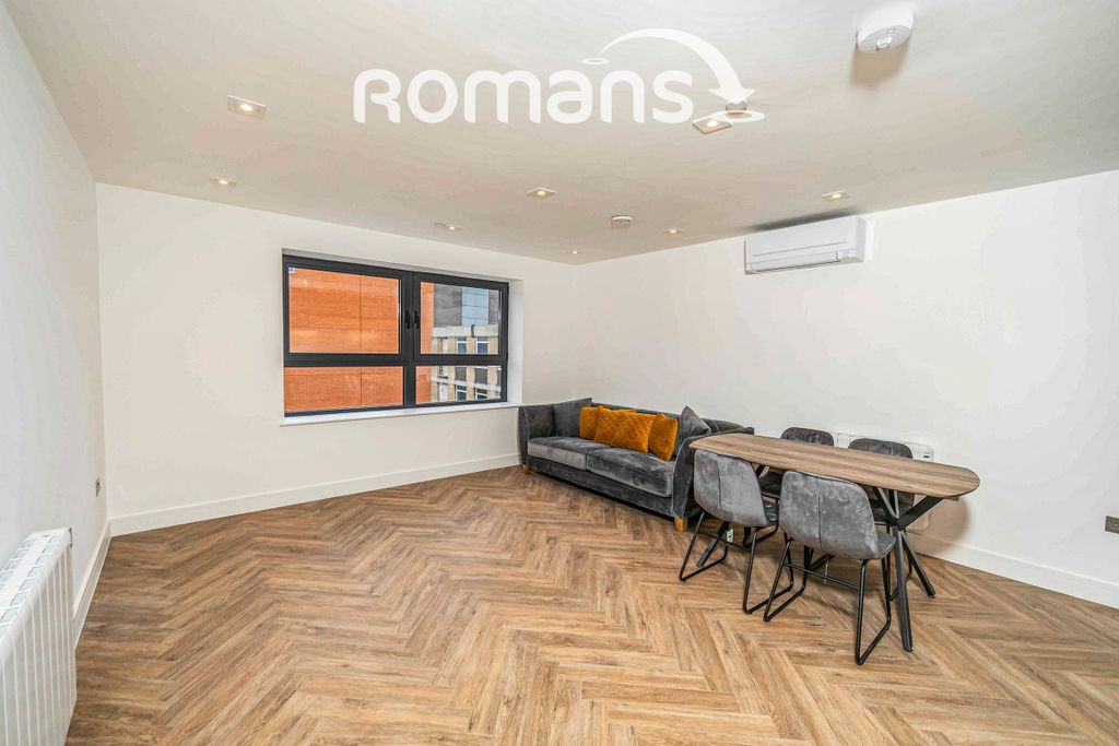 Property photo 2 of 12 600c658F-c968-Ed11-8