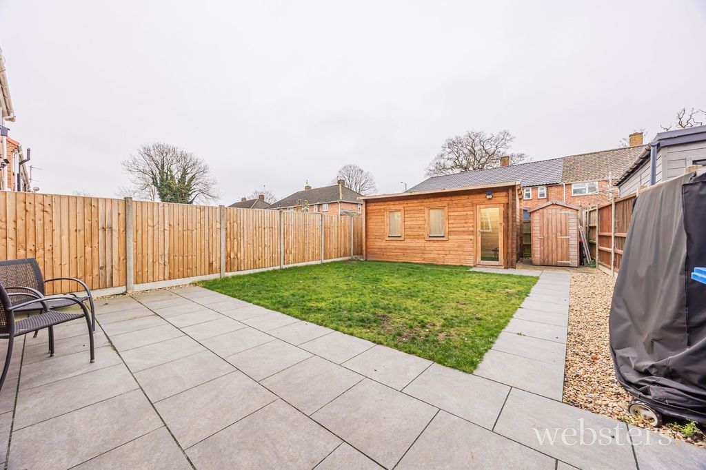 Property photo 2 of 20