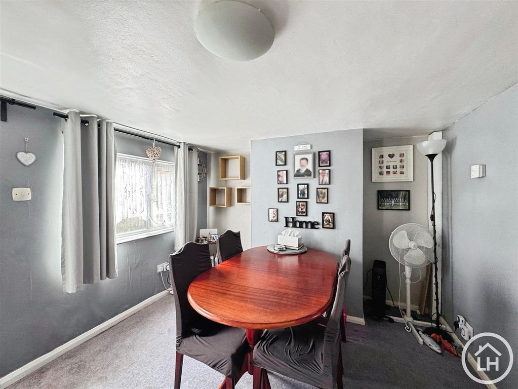 Property photo 3 of 13 Dining Room