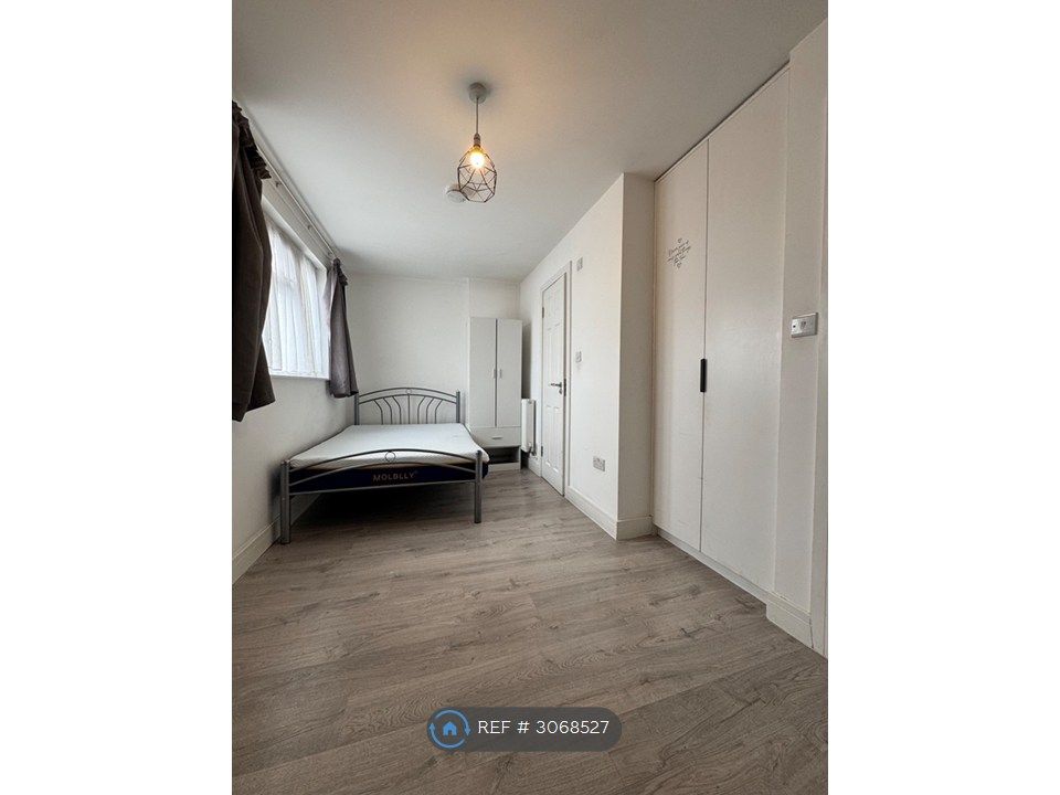 Property photo 1 of 3