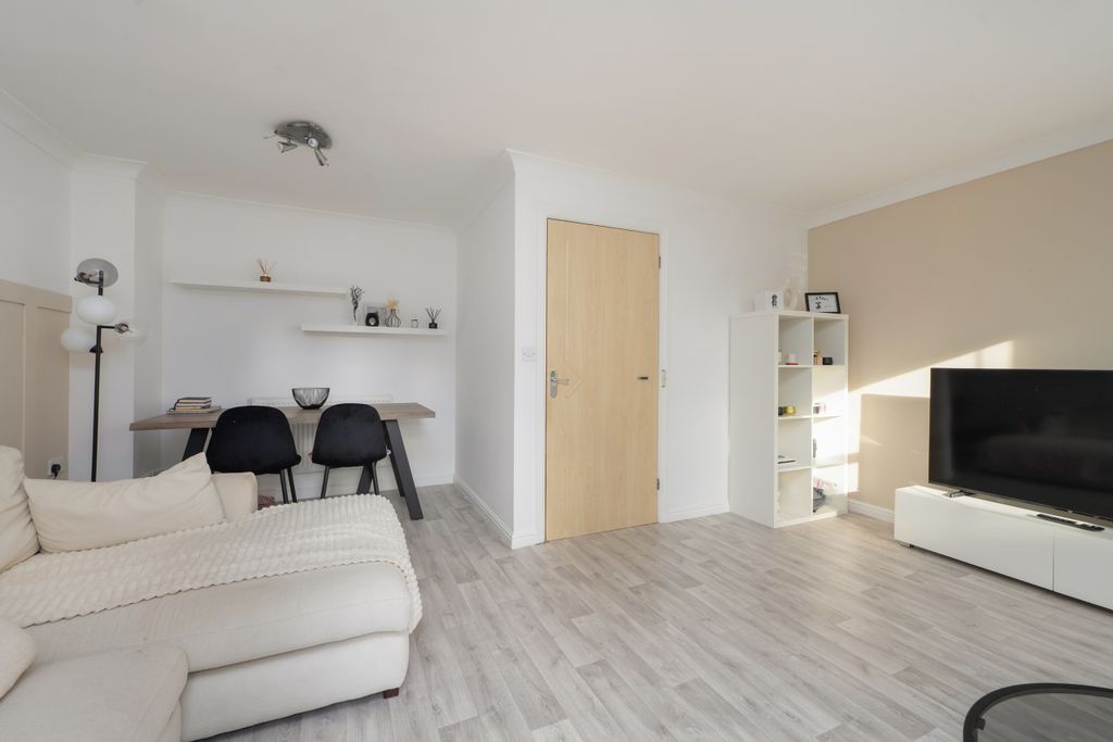 Property photo 3 of 14 Dsc_9138 Copy