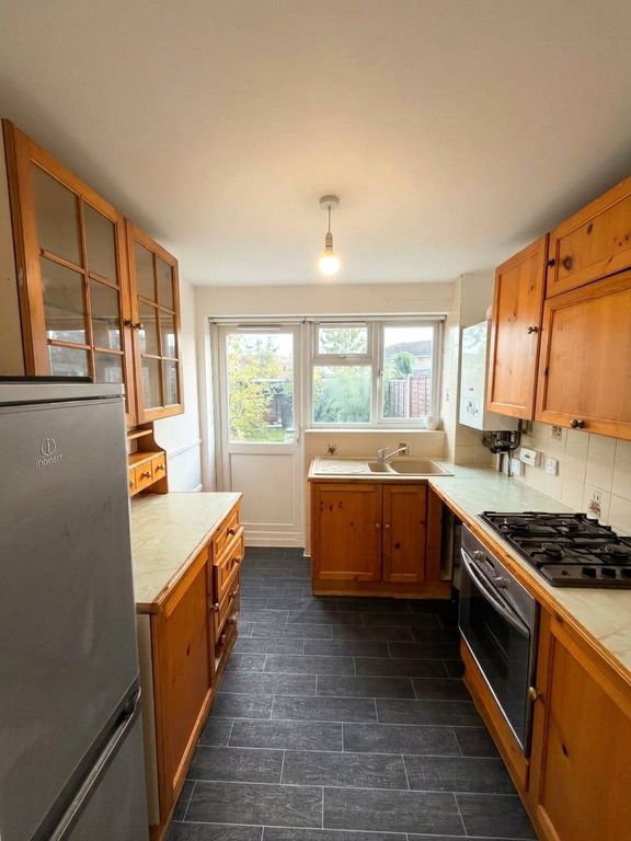 Property photo 3 of 10 Picture No. 24