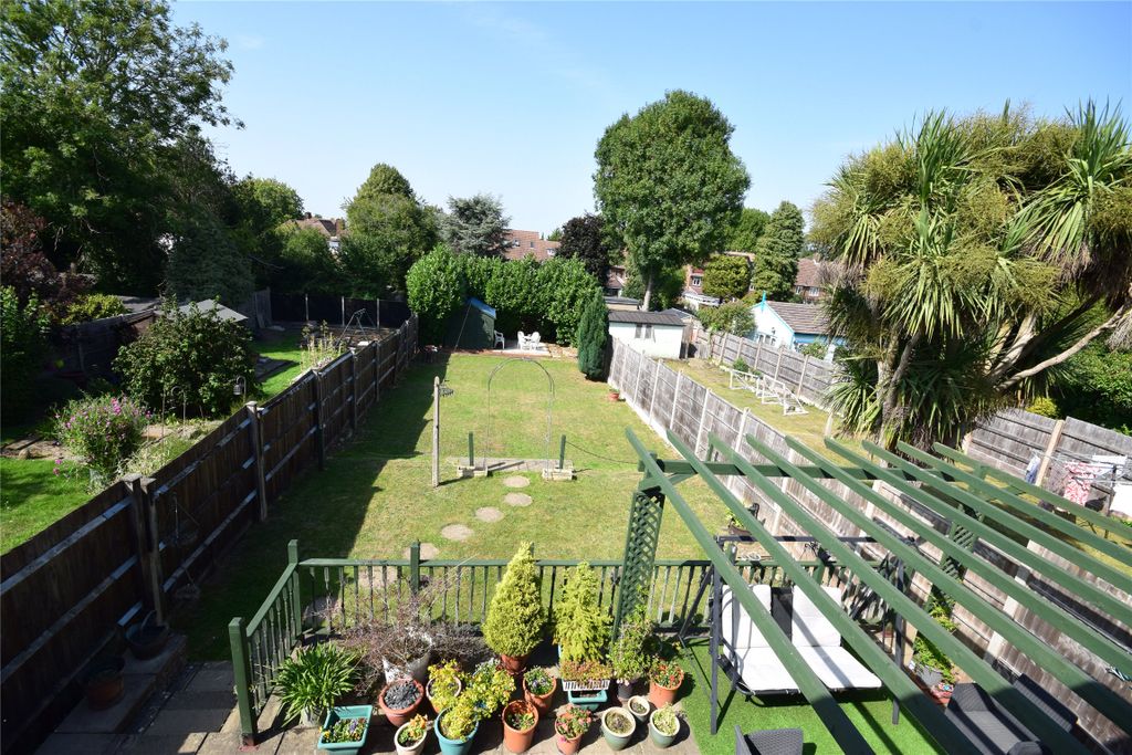 Property photo 1 of 23 Rear Garden