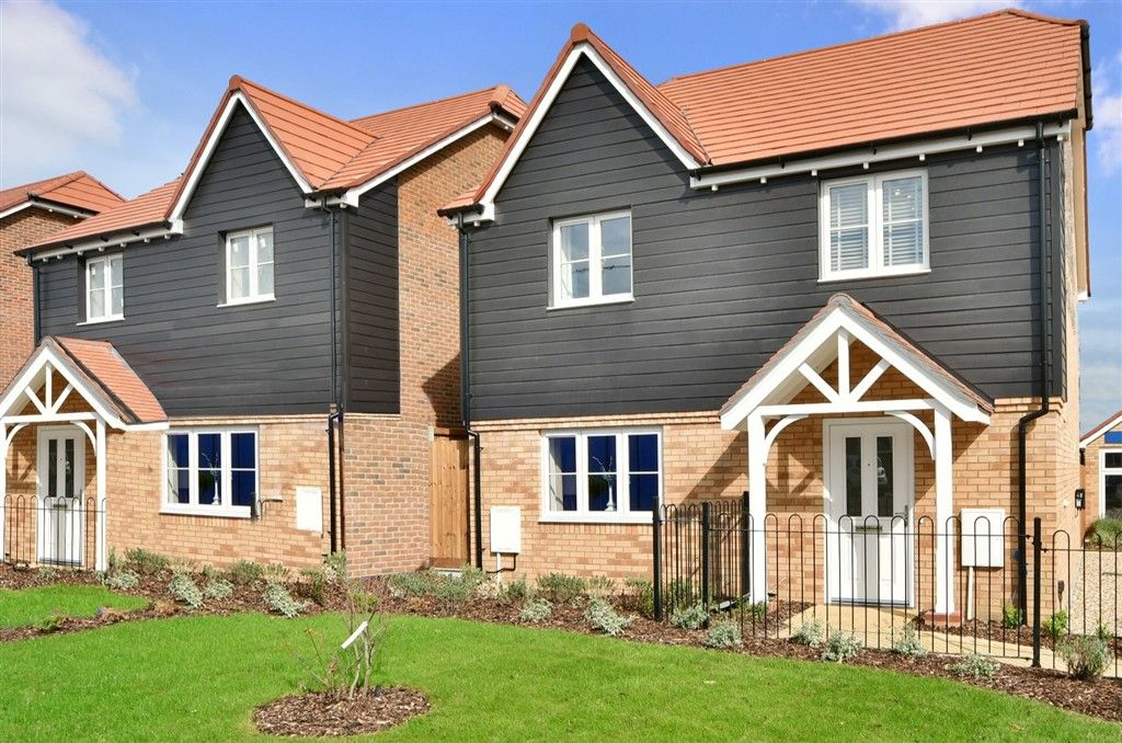 Property photo 1 of 8 Front