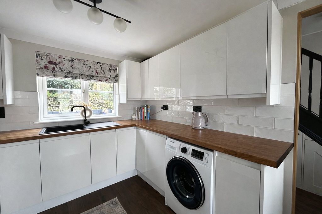 Property photo 3 of 11 Picture No. 01