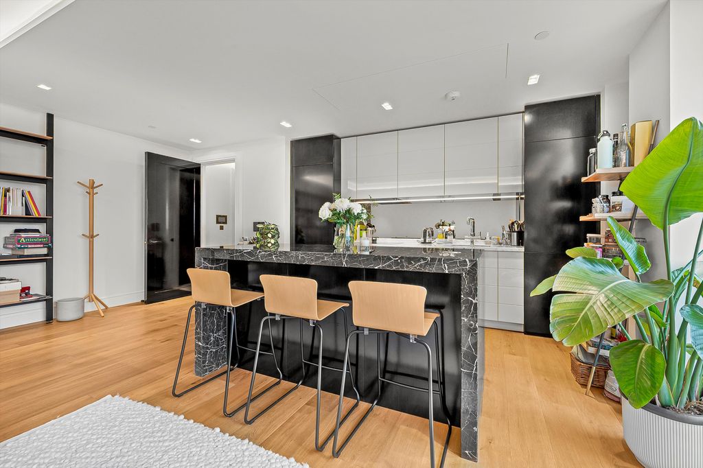 Property photo 1 of 11 Image