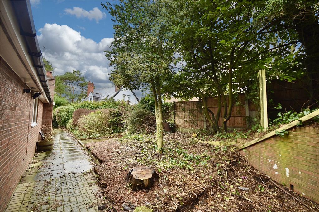 Property photo 3 of 28 Picture No. 04