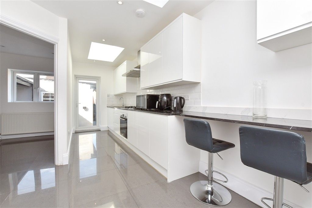 Property photo 2 of 15 Kitchen