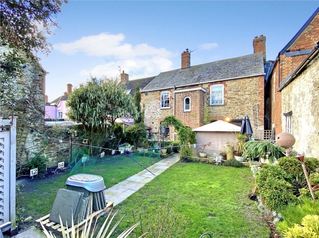 Property photo 2 of 13
