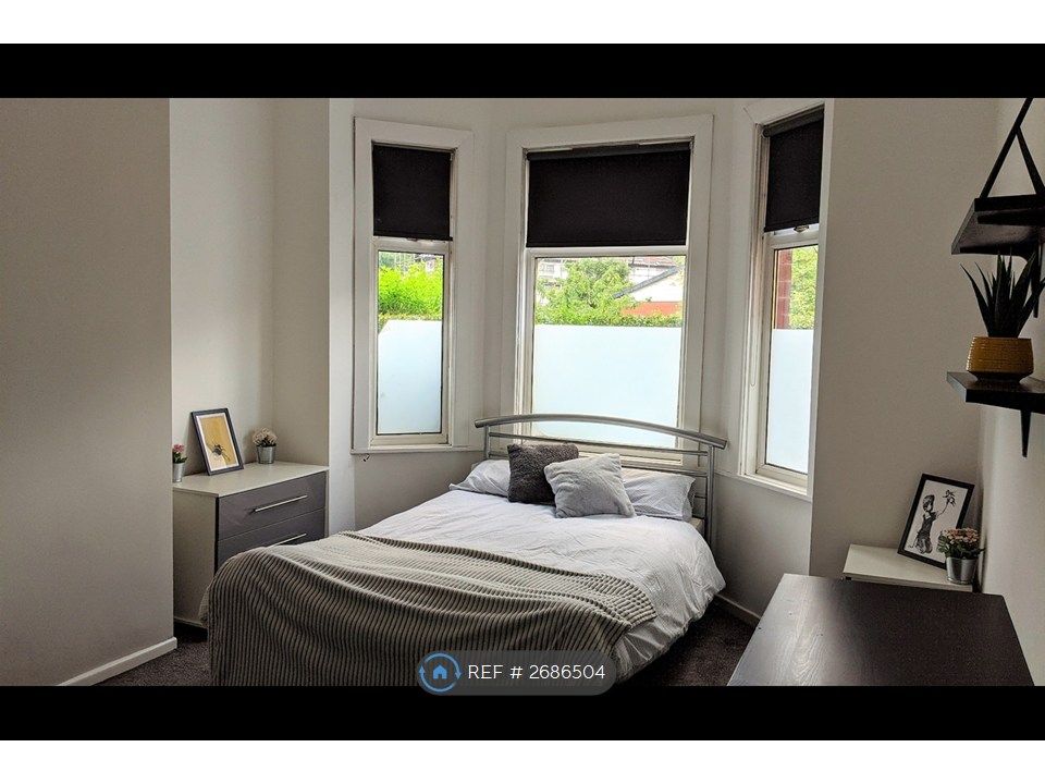 Property photo 3 of 11