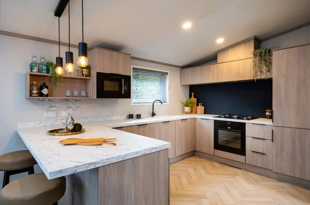 Property photo 2 of 8 2