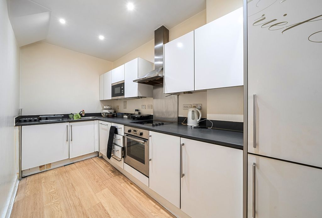 Property photo 2 of 11 1484766-4-6A426c0...