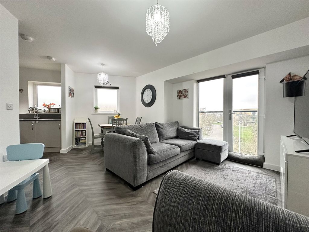 Property photo 1 of 17 Open Plan Living