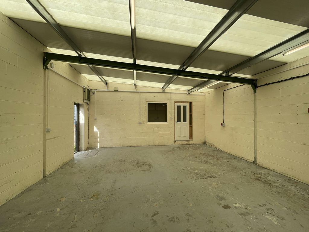 Property photo 3 of 7 Img_9346.Jpg