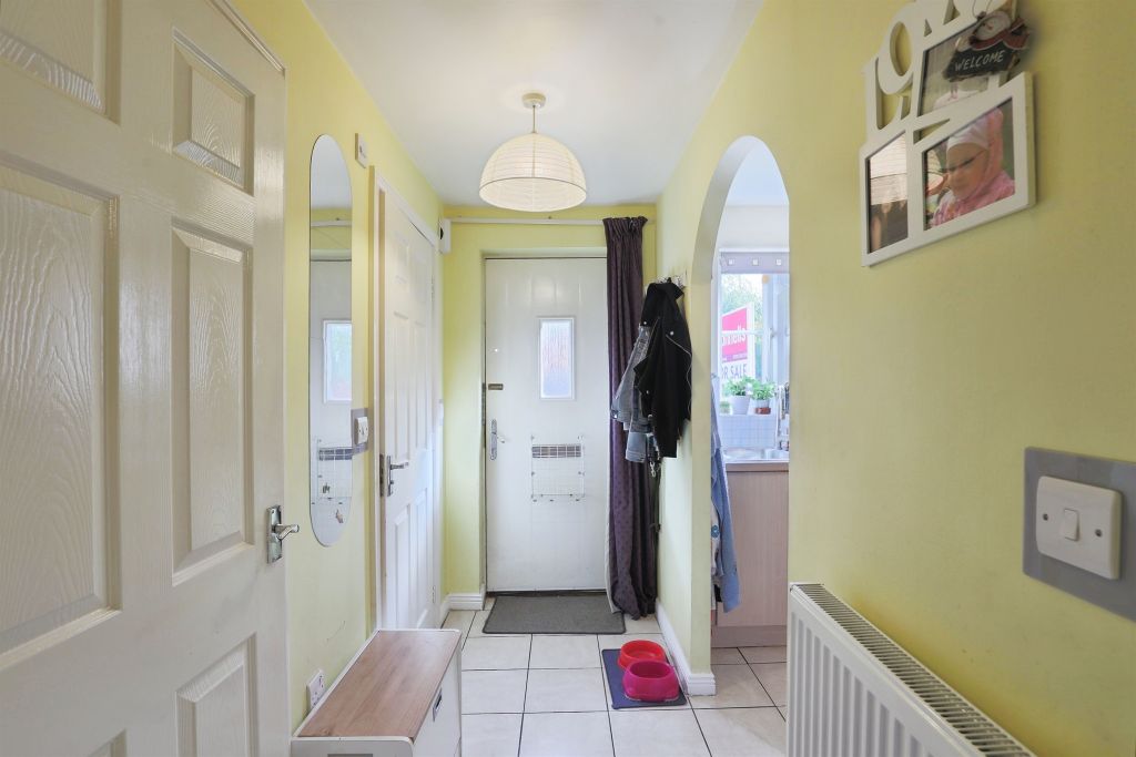 Property photo 2 of 17