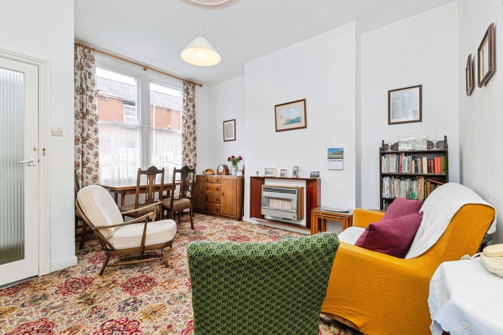 Property photo 2 of 14