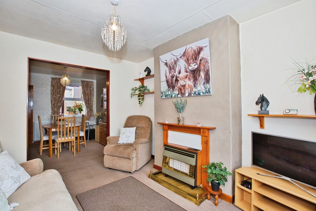 Property photo 3 of 16 Photo