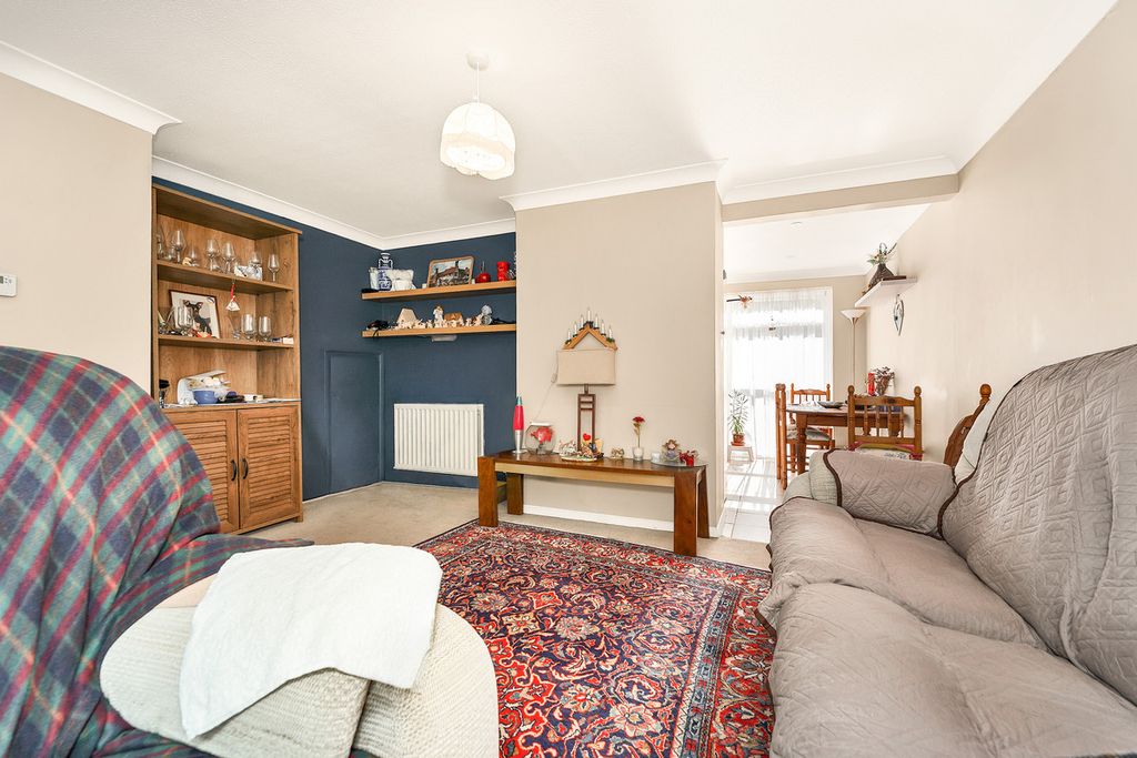 Property photo 3 of 13
