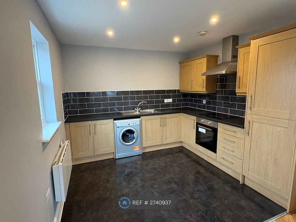 Property photo 2 of 9