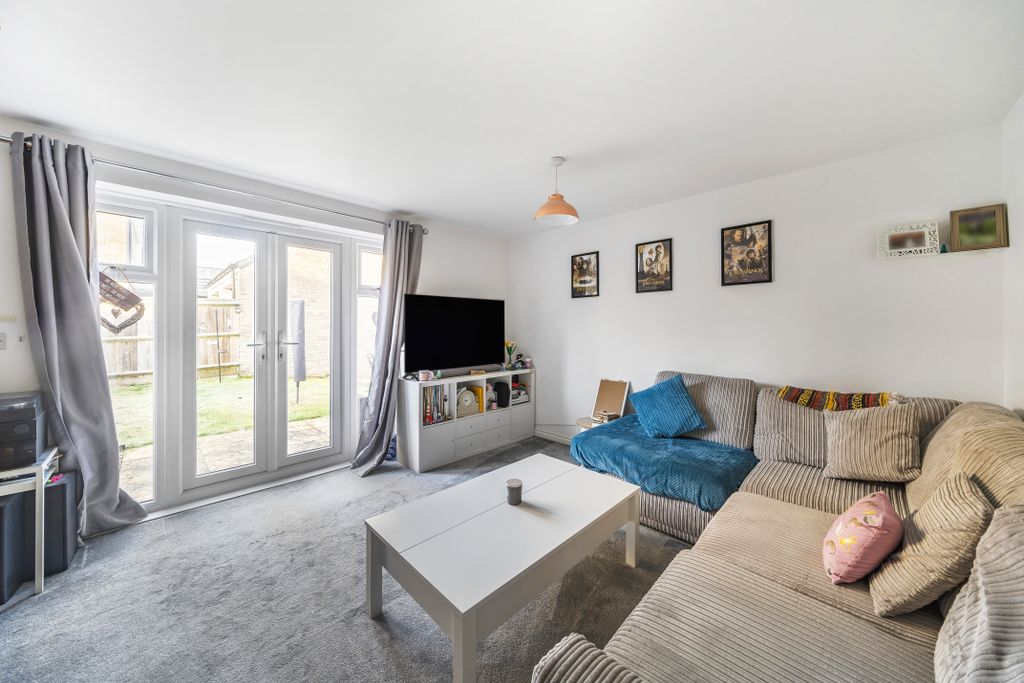 Property photo 3 of 14 12189932