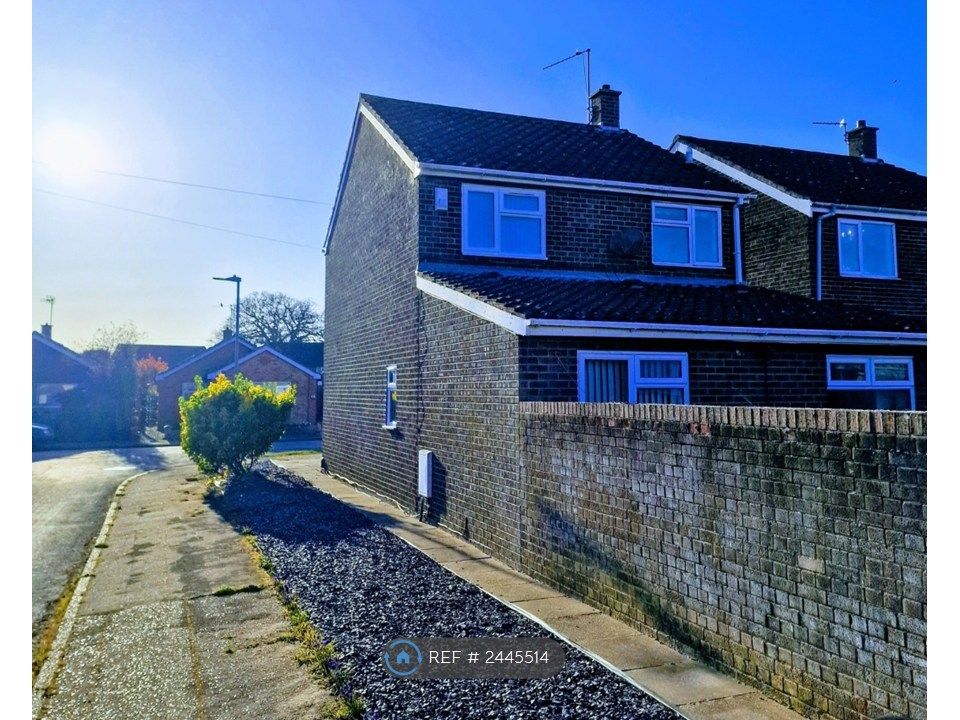Property photo 2 of 33