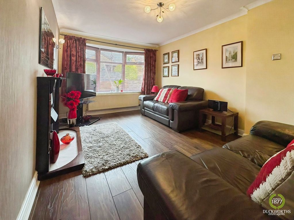 Property photo 3 of 29