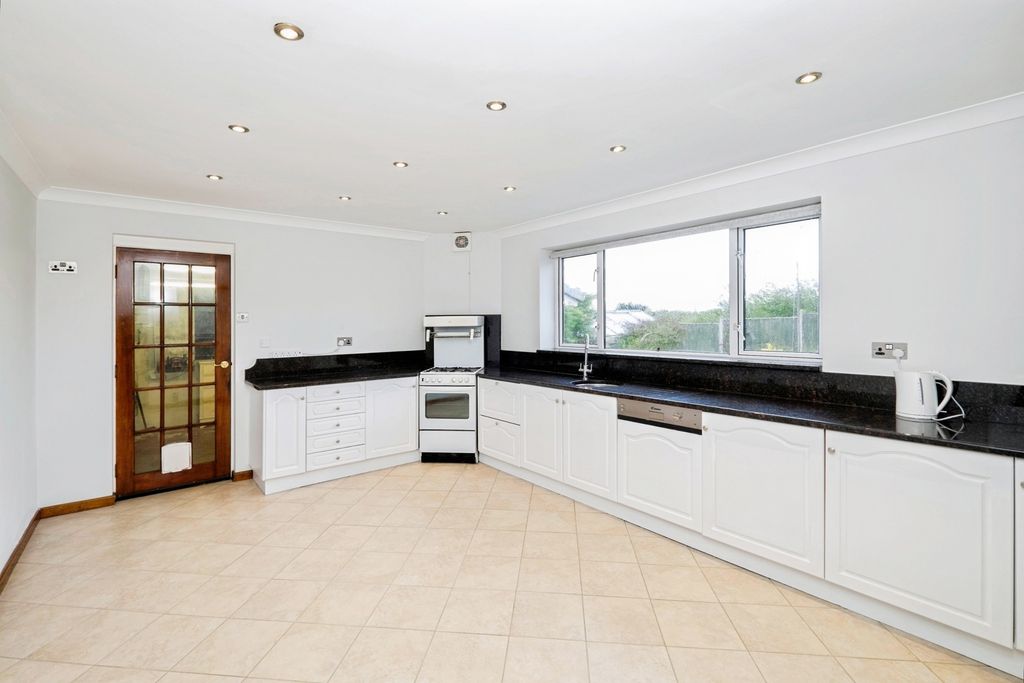 Property photo 3 of 22 Pbox-Img.Jpg