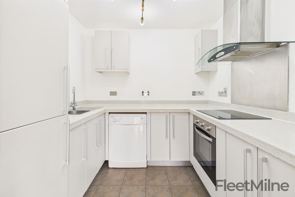 Property photo 2 of 12 Kitchen