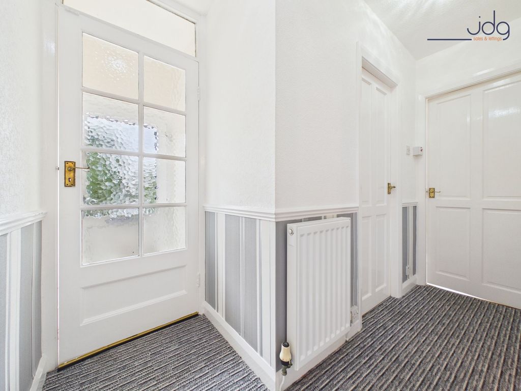 Property photo 2 of 13 Hallway