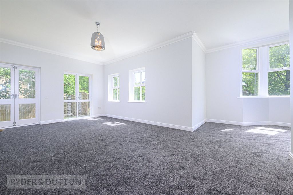 Property photo 2 of 24 Picture No. 14