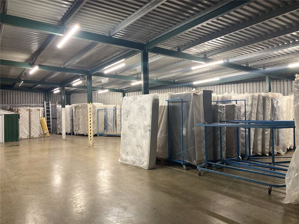 Property photo 3 of 17 Picture No. 09