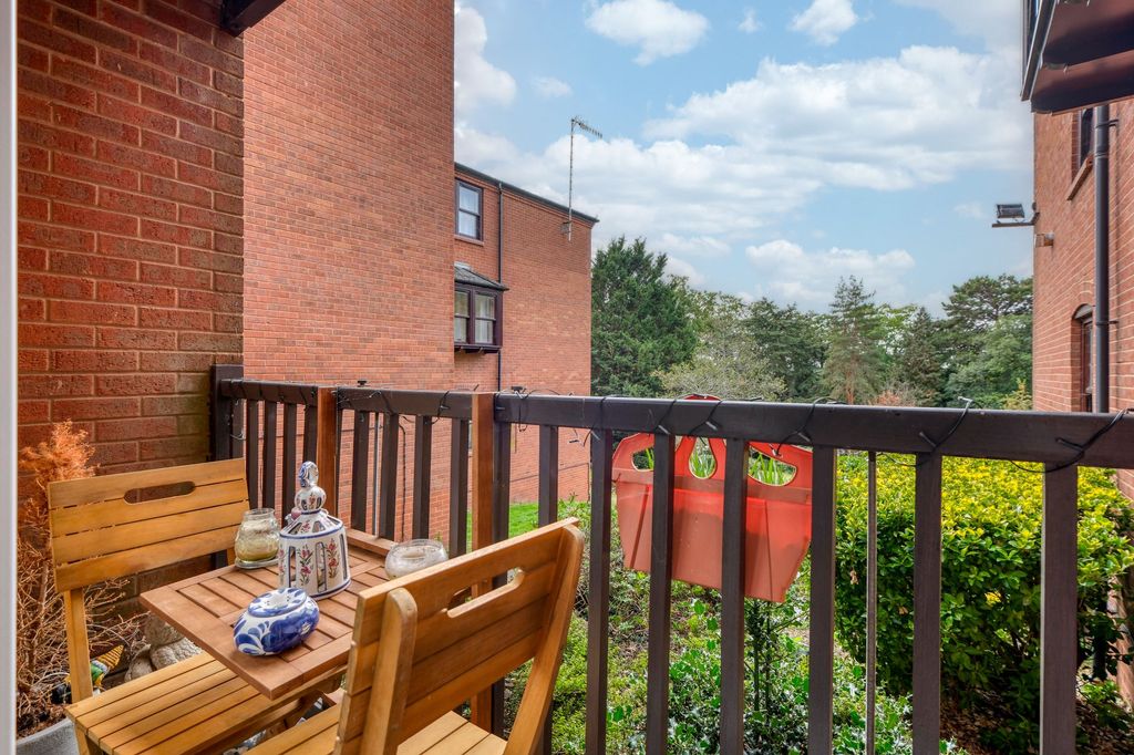 Property photo 2 of 14