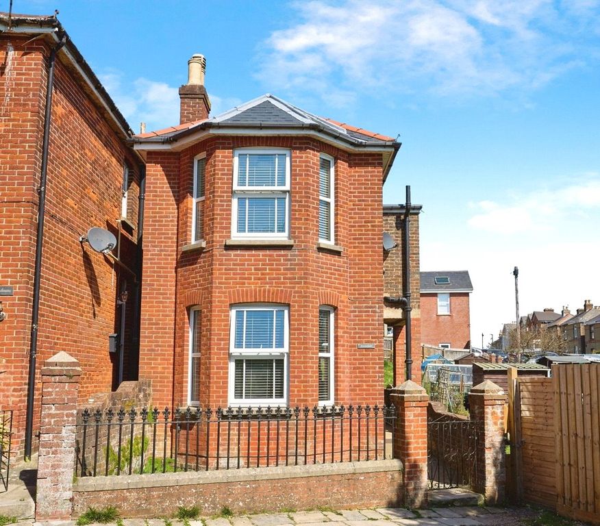 Property photo 1 of 19 Picture No. 27
