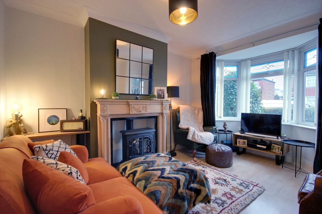 Property photo 2 of 17 1 Lounge C