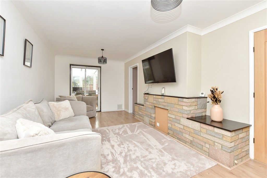 Property photo 2 of 14 Lounge/Diner