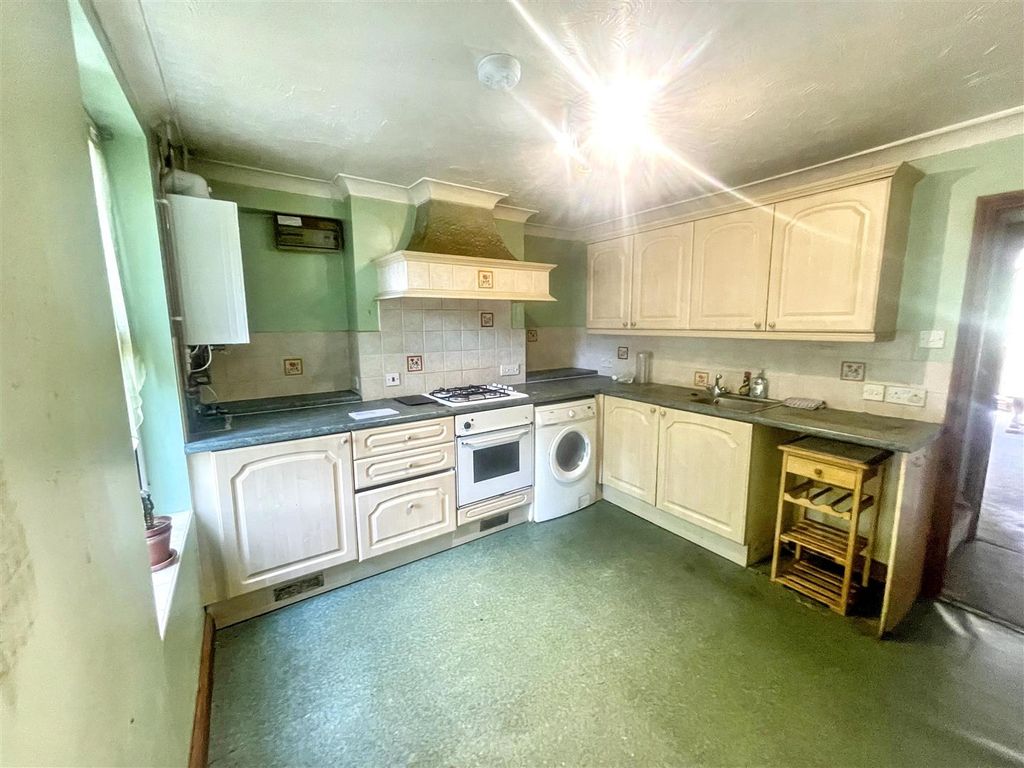 Property photo 3 of 8 20260706234900_20260706-Interior-7-Kegoc9If72Utg9F
