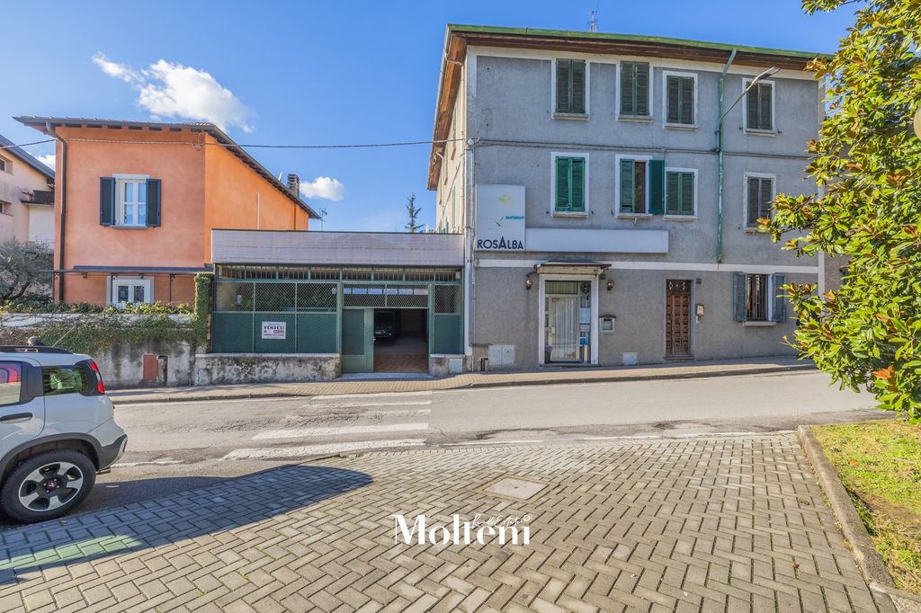 Property photo 2 of 28