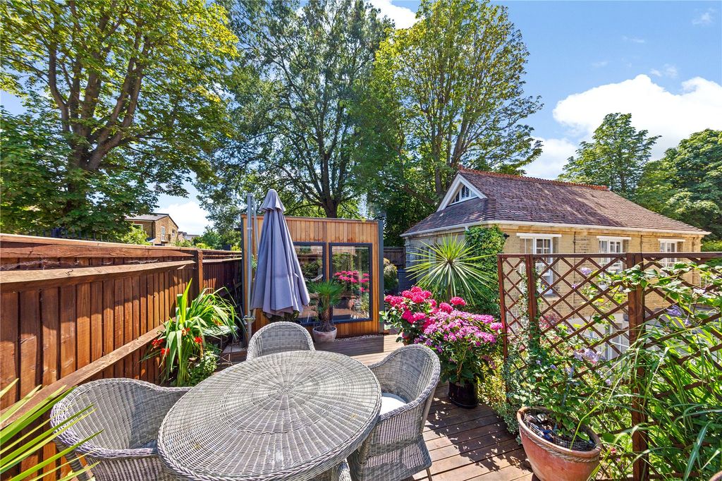 Property photo 3 of 26 Picture No. 19