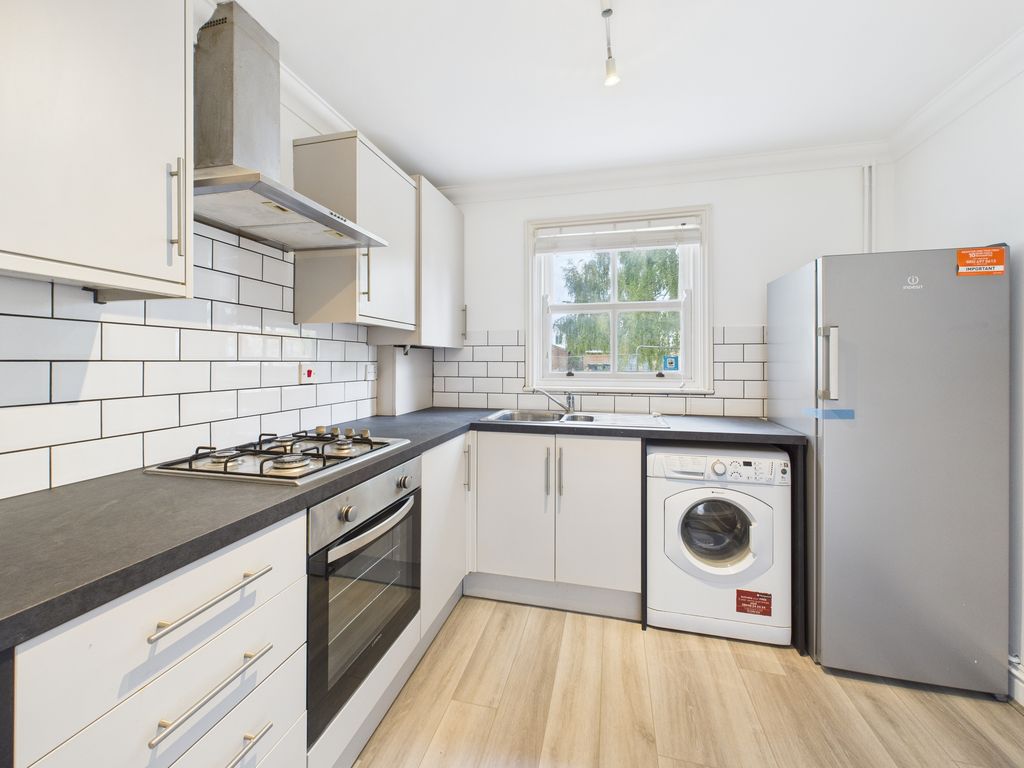 Property photo 1 of 13 Cam02545G0-Pr0472-Still003