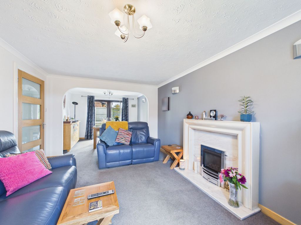Property photo 3 of 24
