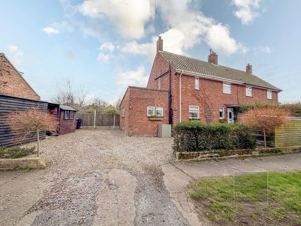 Property photo 3 of 33