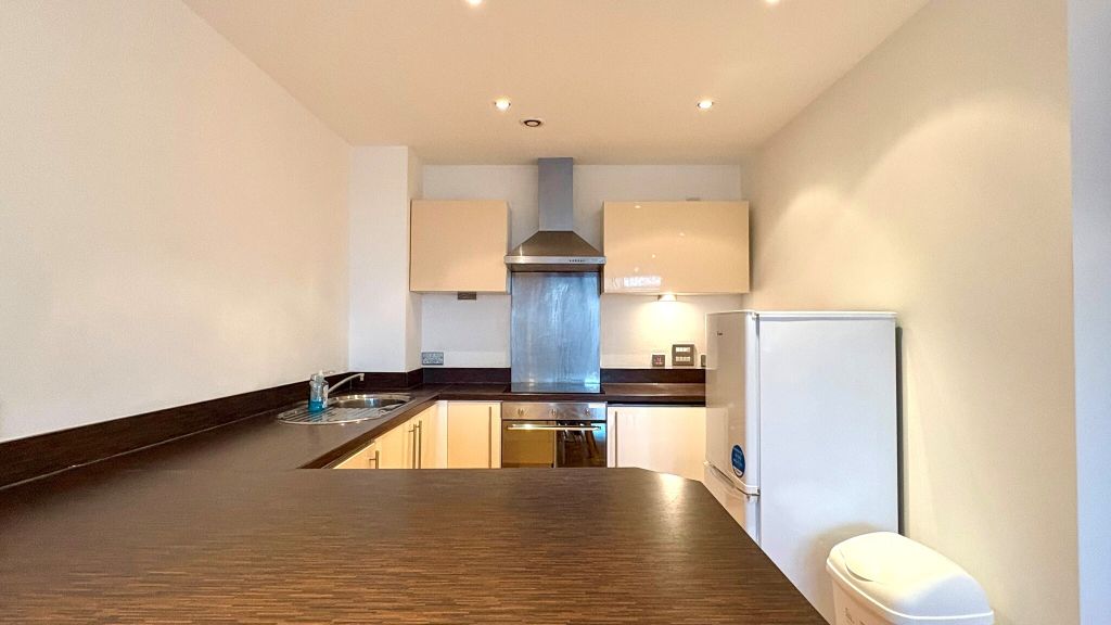 Property photo 2 of 17 Kitchen