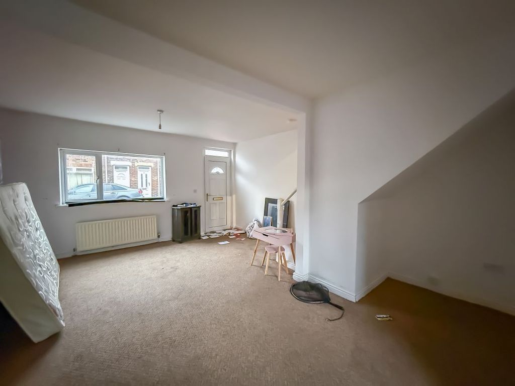 Property photo 3 of 8 Image 3