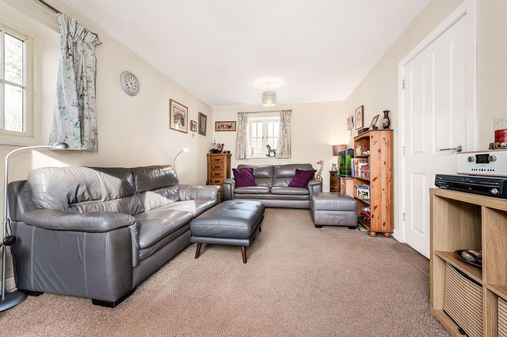 Property photo 3 of 15