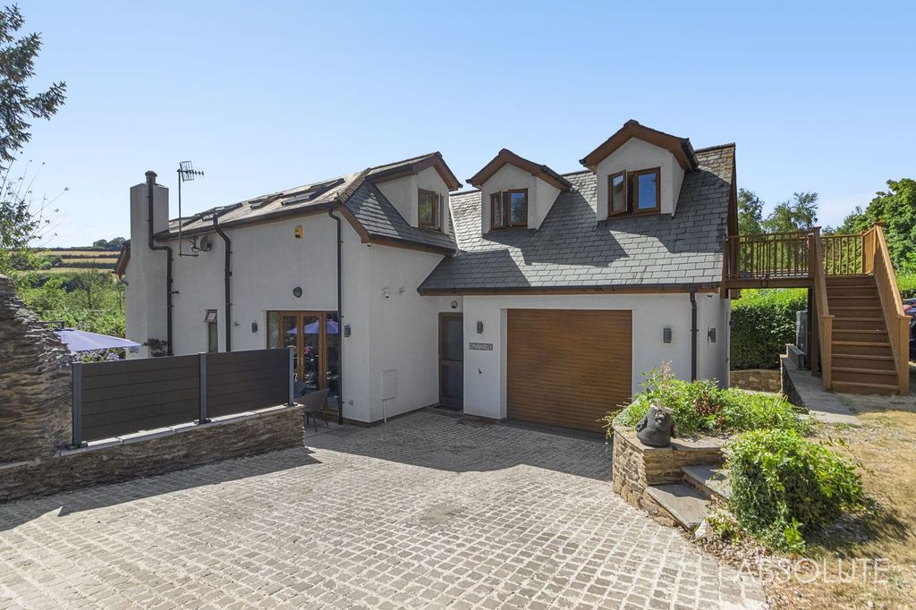 Property photo 1 of 38