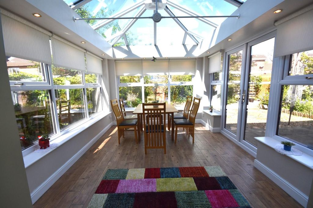 Property photo 3 of 40 Orangerie